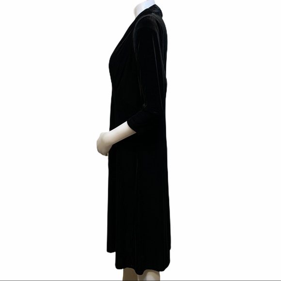 Vintage Stretch Black Velvet Dress - Picture 4 of 12